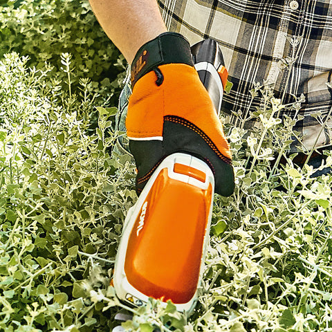 Rifinitore HSA26 con AS2/AL1 Stihl