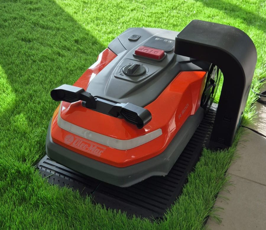 RASAERBA ROBOT OM R1000I PER 1000 MQ. BAT.5 AH BI250 +CAR. OLEOMAC