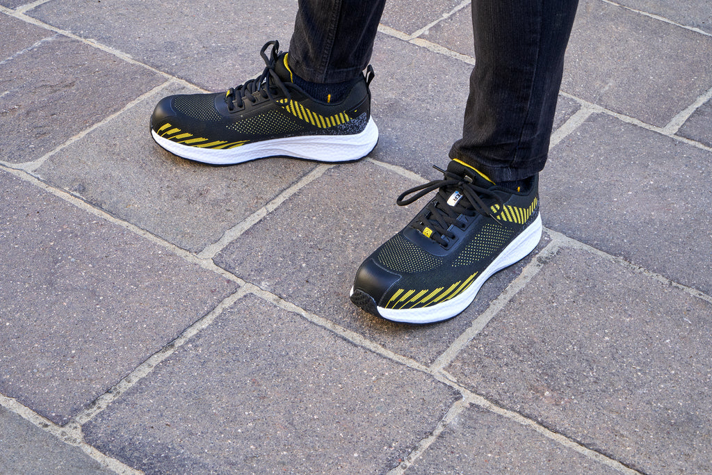 SCARPA ANTINFORTUNISTICA LUSITANIA TG.44 BASSA MAURER PLUS S1P